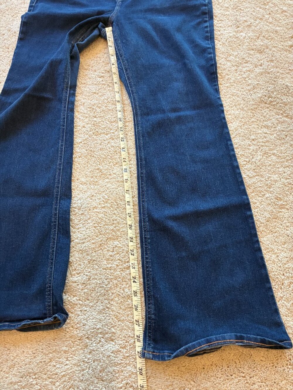Old Navy Women's High-Rise Flare Dark Wash Jeans Pants - Picture 8 of 9